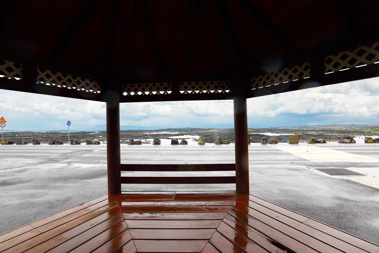 Gyeryonggil Pension Jeju Bagian luar foto